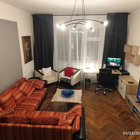 Loong Refresh Old Town Apartment Прага Екстериор снимка
