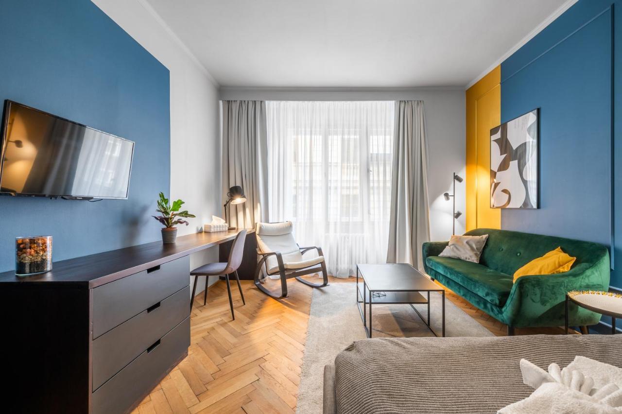 Loong Refresh Old Town Apartment Прага Екстериор снимка