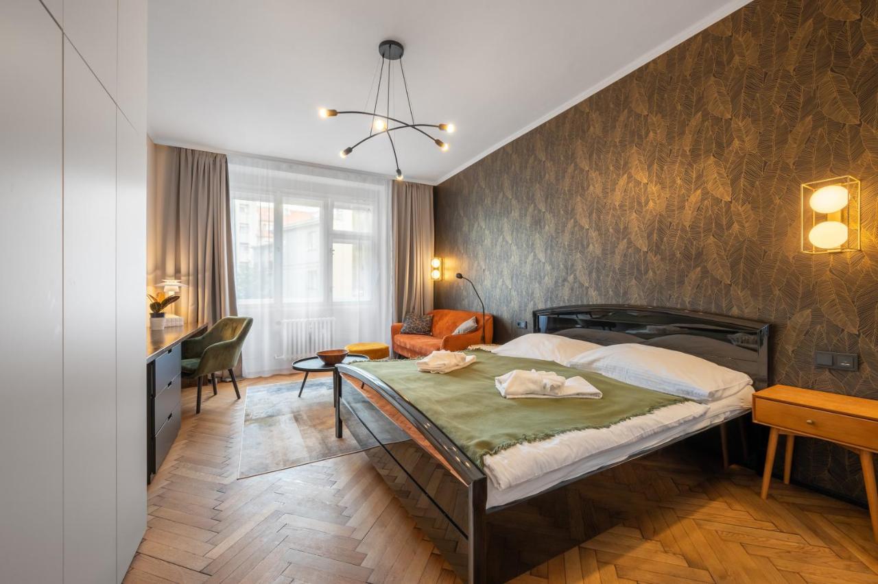 Loong Refresh Old Town Apartment Прага Екстериор снимка