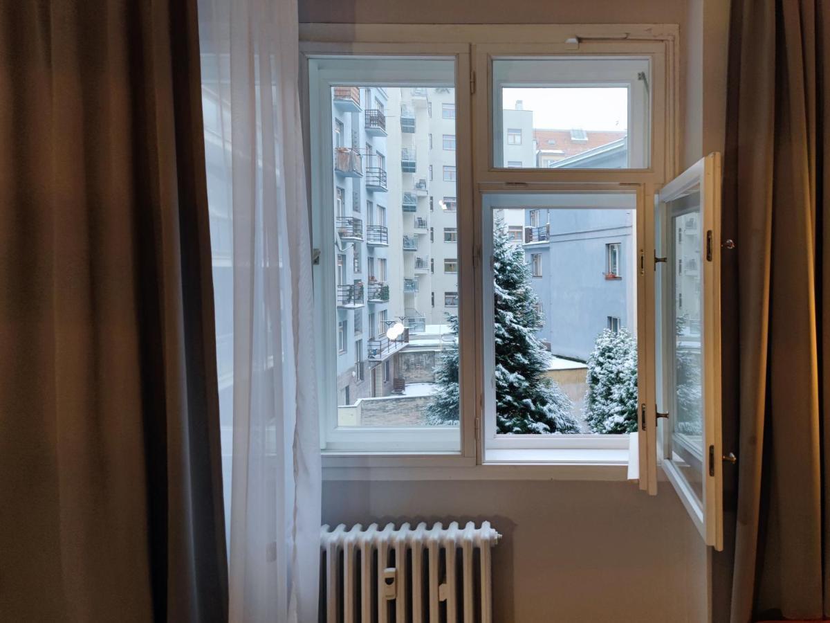Loong Refresh Old Town Apartment Прага Екстериор снимка